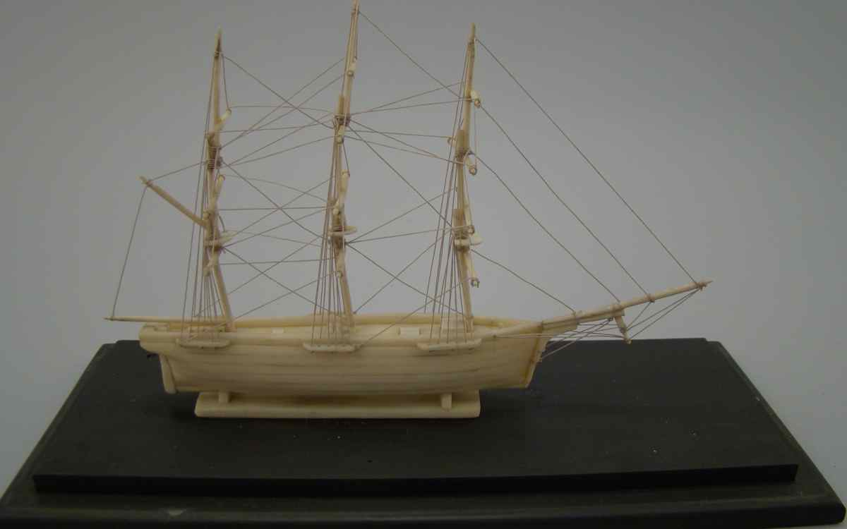 Appraisal: CASED BONE MODEL OF AN AMERICAN CLIPPER SHIP Late th