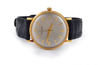 Appraisal: Le Coultre Gold Men's Watch Le Coultre gold men's watch