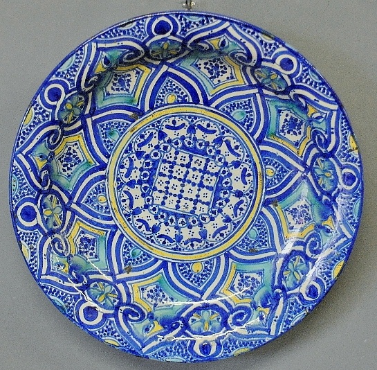 Appraisal: - Italian faience deep charger h x dia -