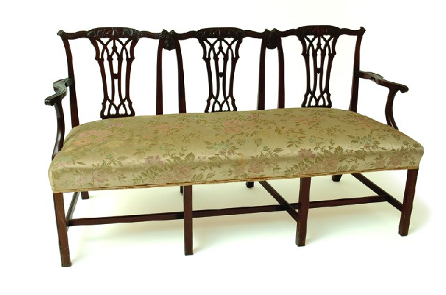 Appraisal: A FINE CHIPPENDALE STYLE MAHOGANY TRIPLE CHAIR BACK SETTEE Late