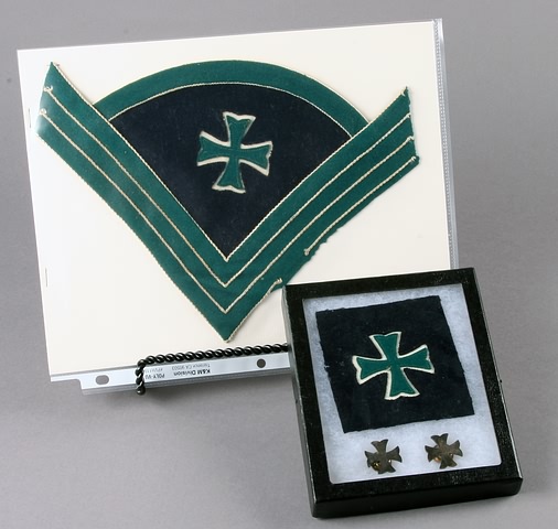 Appraisal: Hospital Steward pattern sergeant insignia hospital fabric insignia pair of