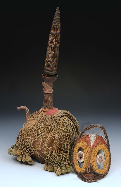 Appraisal: A PAPUA NEW GUINEA WOSERA YAM MASK made from painted