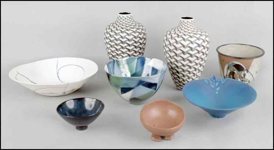 Appraisal: COLLECTION OF CONTEMPORARY CERAMICS Comprised of vases bowls and other