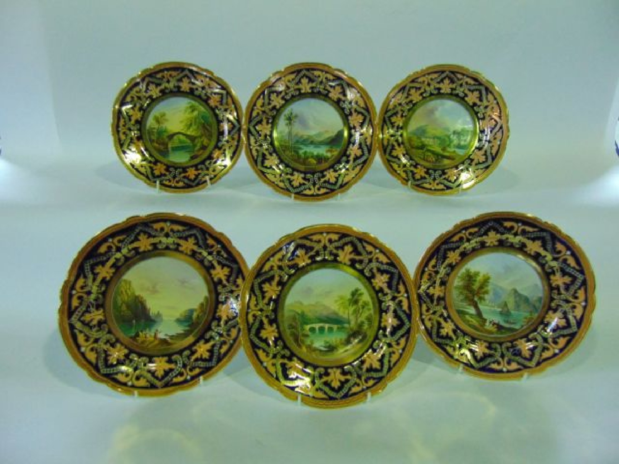 Appraisal: A set of six good quality th century dessert plates