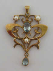 Appraisal: A modern Edwardian style carat gold aquamarine and seed pearl