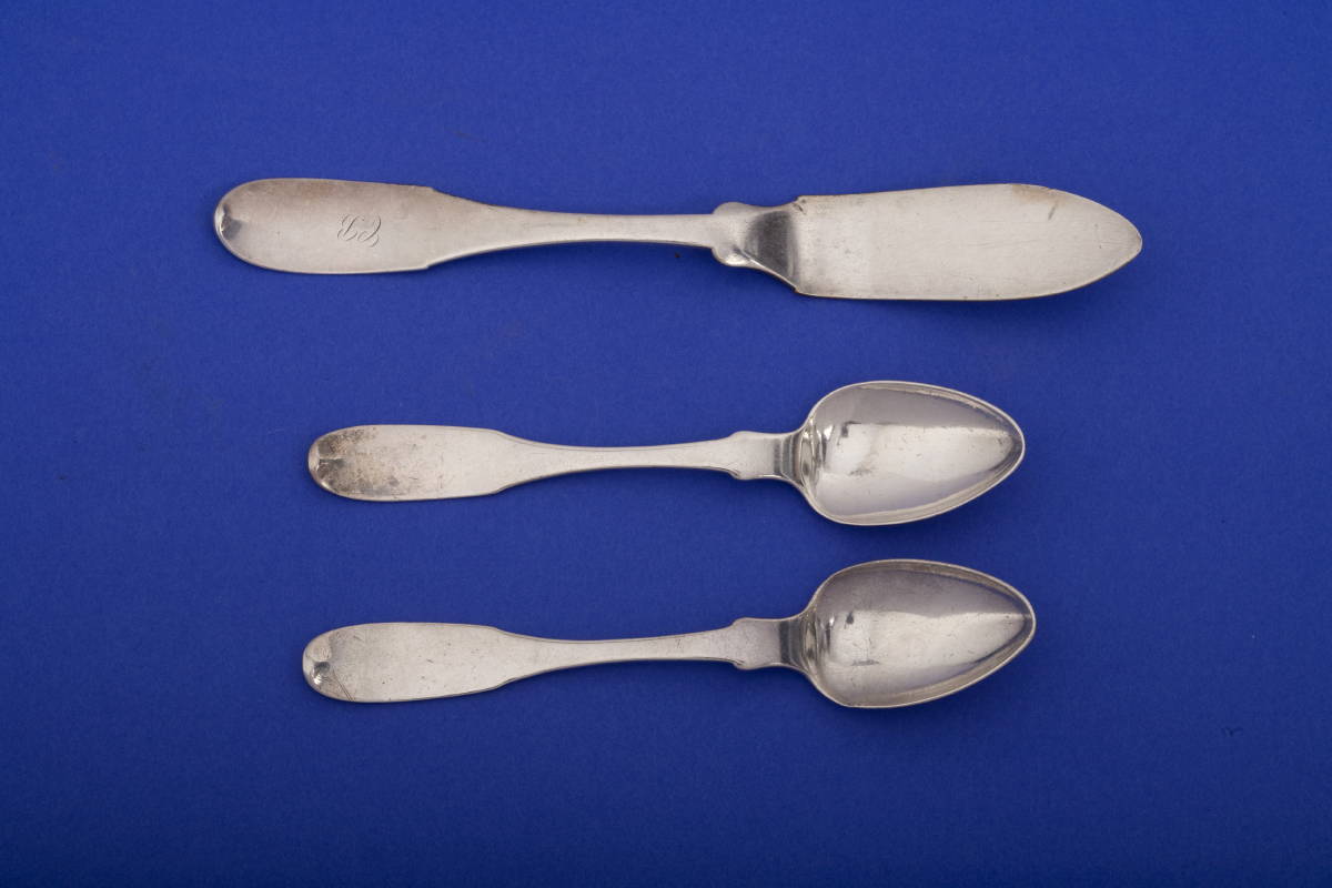 Appraisal: PAIR OF SAN ANTONIO TEASPOONS AND A MASTER BUTTER KNIFE