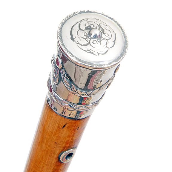 Appraisal: European Silver Court Cane Ca - A draped silver handle