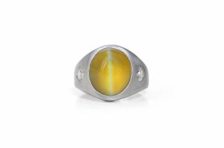 Appraisal: A Gold Diamond and Chrysoberyl Ring A Gold Diamond and