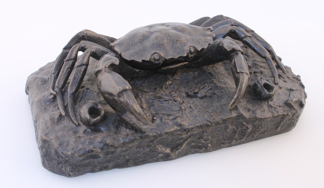 Appraisal: A thC bronze pen stand formed as a crab flanked