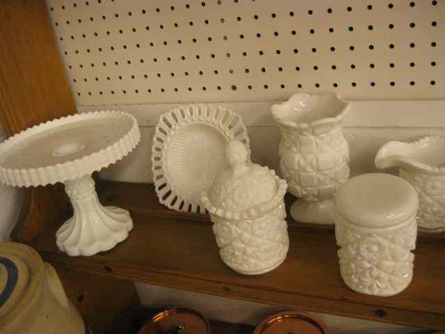 Appraisal: pc Milk Glass Collection includes hen on nest butter dish