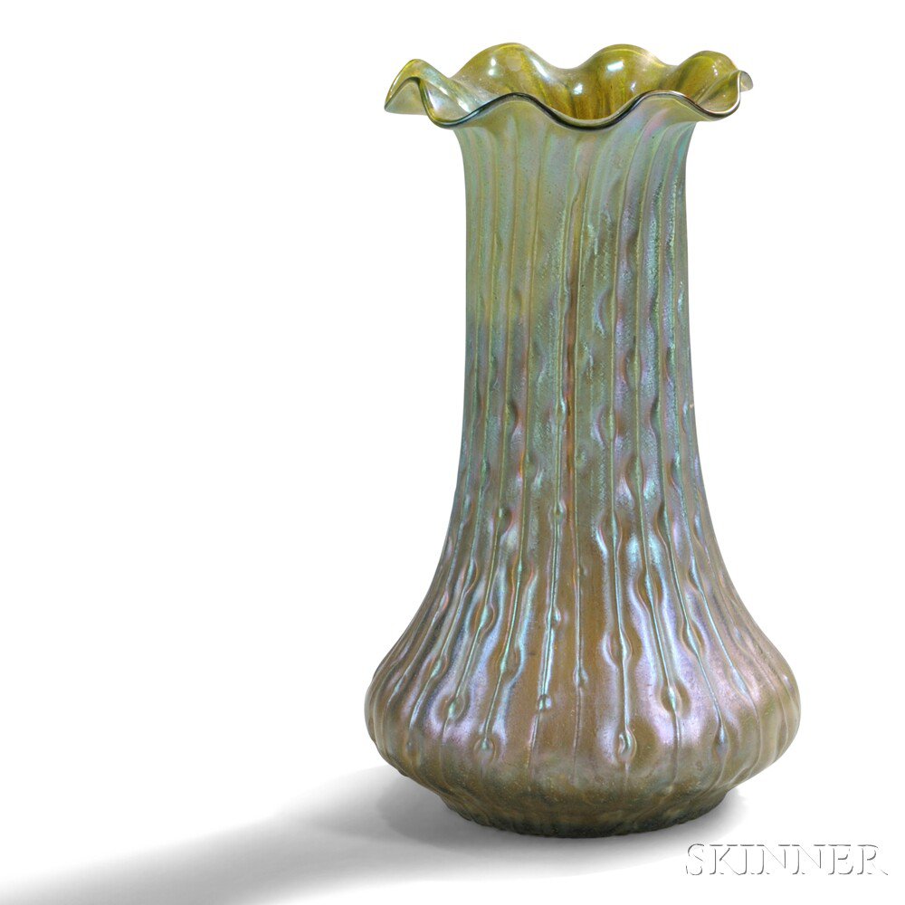 Appraisal: Vase in The Manner of Loetz Art glass th century