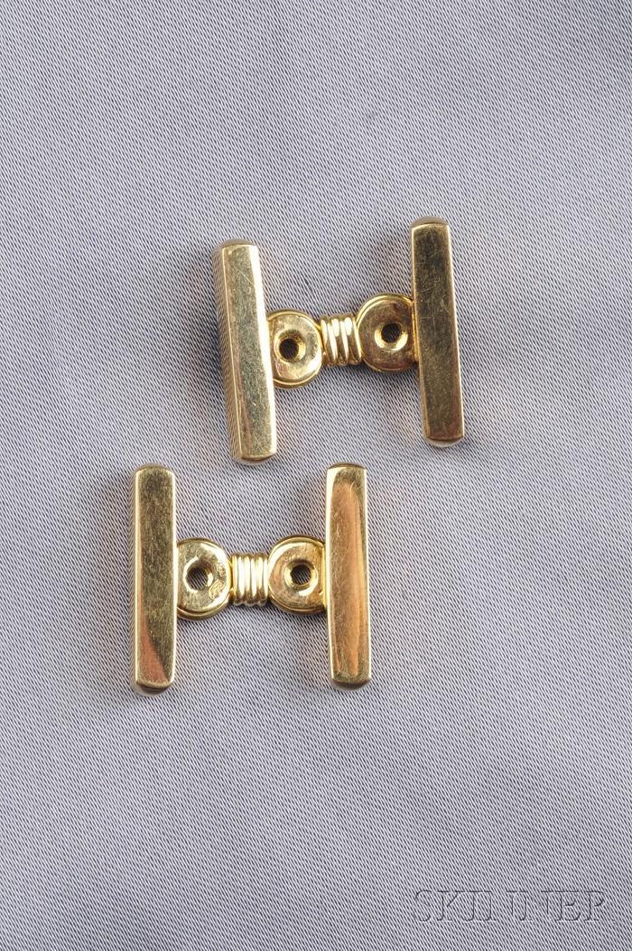 Appraisal: kt Gold Cuff Links Gubelin each double link designed as