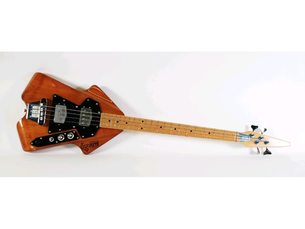 Appraisal: BURNS 'FLYTE' FOUR STRING BASS GUITAR with blond wood arrowhead