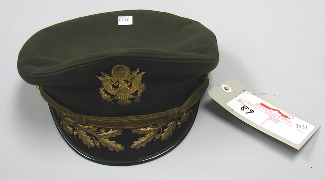 Appraisal: Lot consists of a US Army staff officer's visor cap