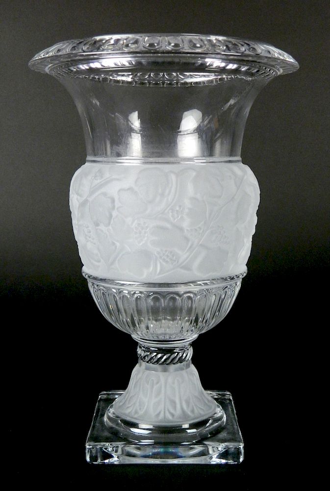 Appraisal: Lalique style glass vase Lalique style glass vase- leaf and