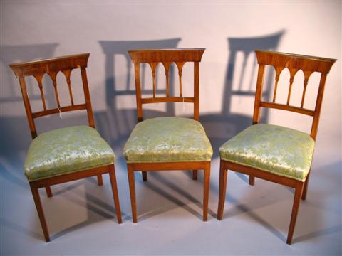 Appraisal: SET OF THREE REGENCY STYLE MAHOGANY CHAIRS th century -