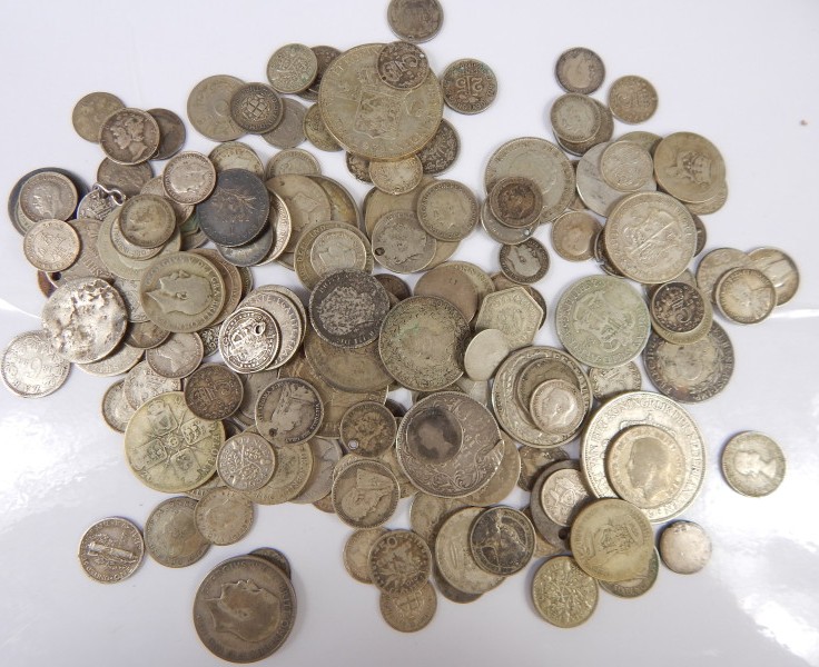 Appraisal: A large quantity of mainly silver and white metal coins