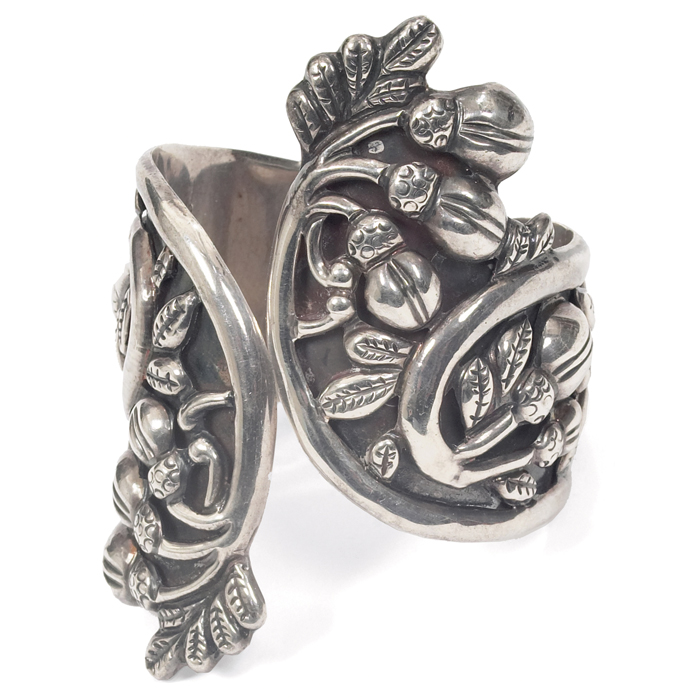 Appraisal: Los Ballesteros bracelet Mexico sterling hinged cuff with fruiting vine