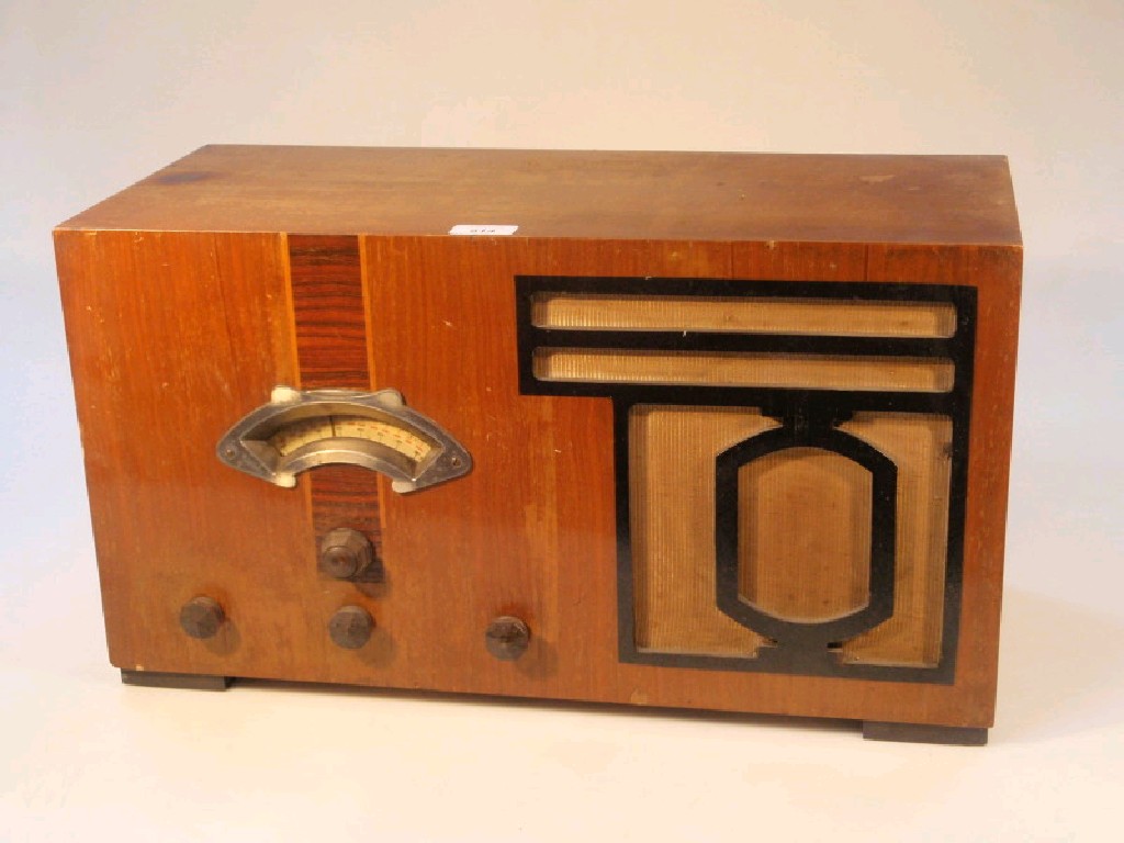 Appraisal: A walnut cased Art Deco radio receiver set