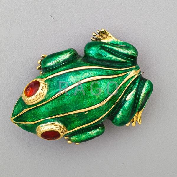 Appraisal: ENAMELED K GOLD FROG BROOCH Condition Report