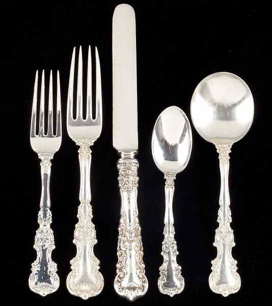 Appraisal: Set of International ''Avalon'' Sterling Flatware pieces to include blunt