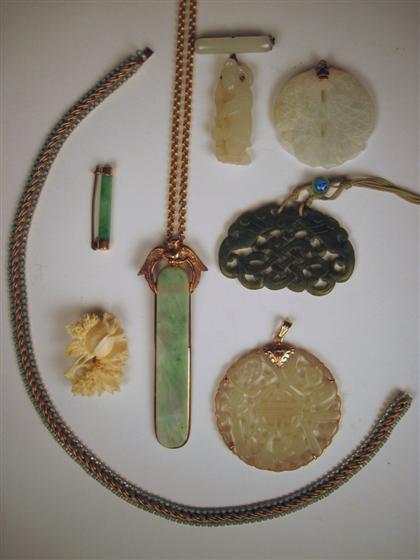 Appraisal: Collection of six Chinese jade mounted jewelry itemsjade th century