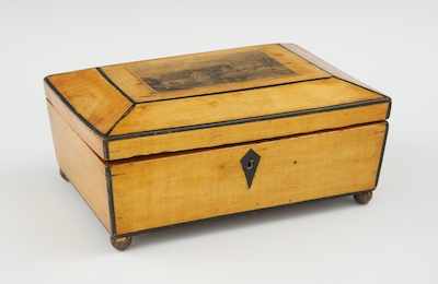 Appraisal: A Mauchline Trinket Box With a slightly coffered hinged lid