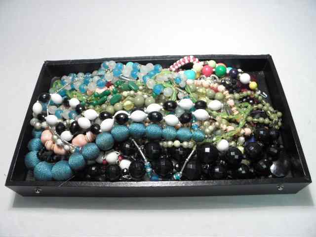 Appraisal: Large lot of assorted ladies costume jewelry Includes mostly beaded