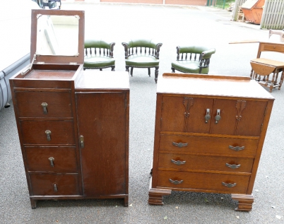 Appraisal: Oak storage cabinet with a single door compartment alongside drawers