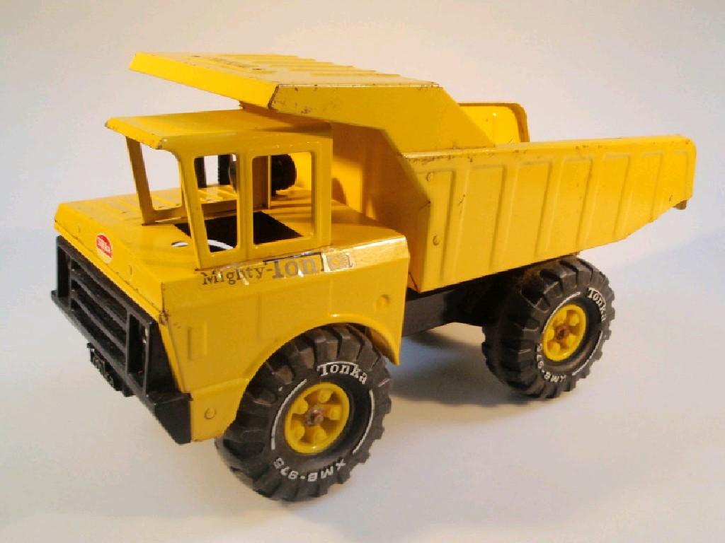 Appraisal: A Tonka Mighty Truck XMB