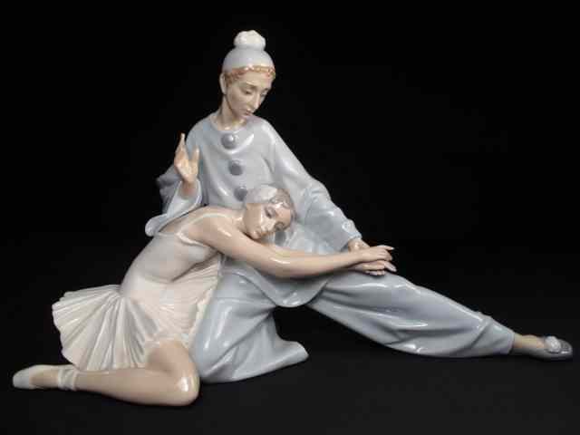 Appraisal: Large Lladro porcelain figure depicting a male clown and female