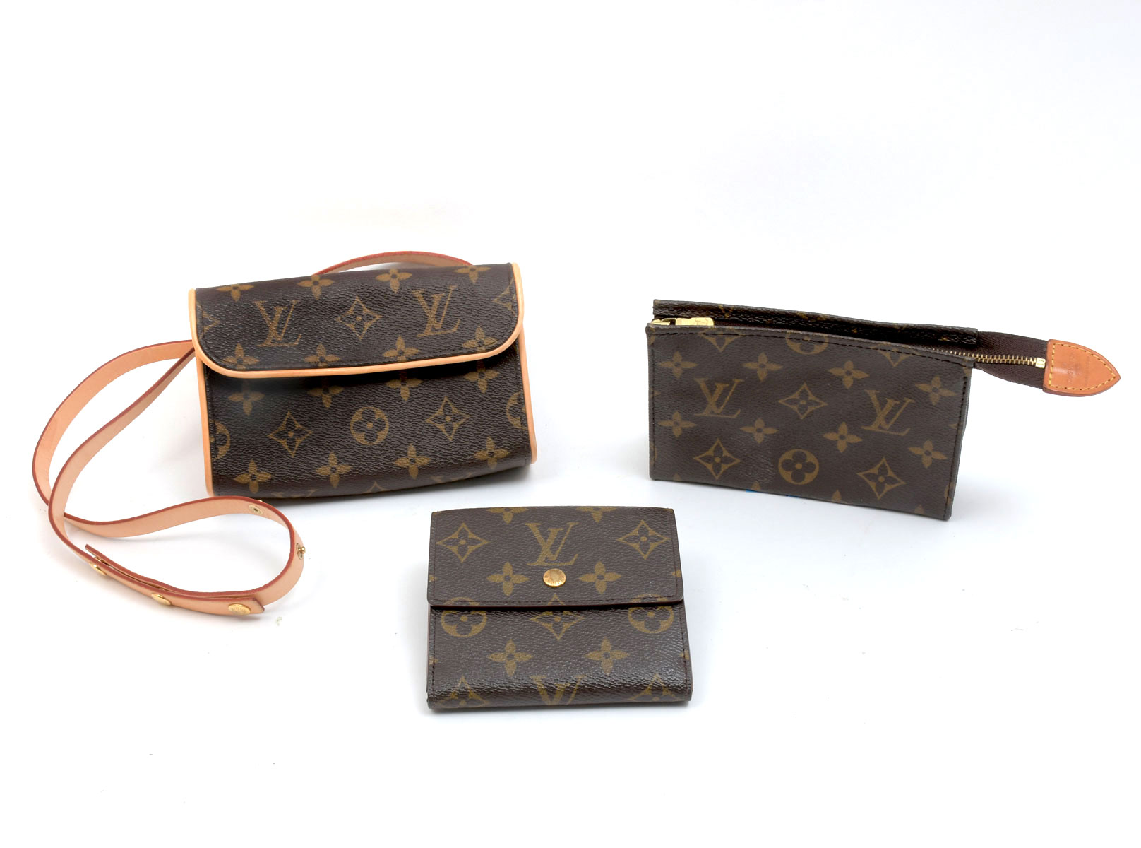 Appraisal: PC LOUIS VUITTON MONOGRAM CANVAS ITEMS Chic shoulder bag for