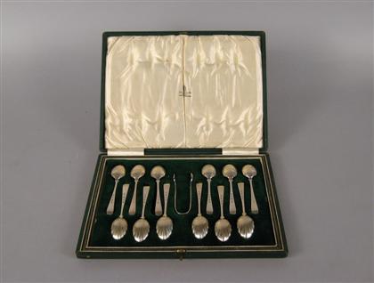 Appraisal: English sterling silver presentational set edward sons london Comprising twelve