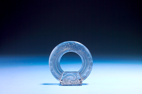 Appraisal: R LALIQUE Letter Seal Anneau Lezards clear and frosted with