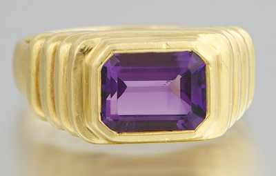 Appraisal: An k Gold and Amethyst Ring k yellow gold ring