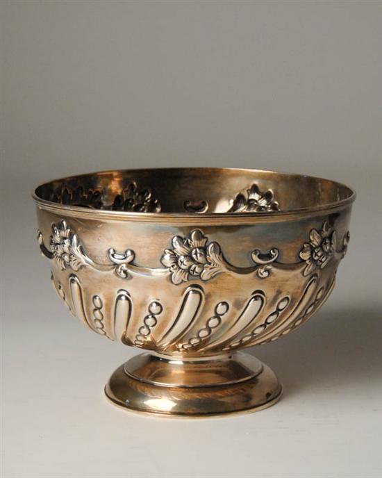 Appraisal: An English Sterling Small Footed Punch or Fruit Bowl with