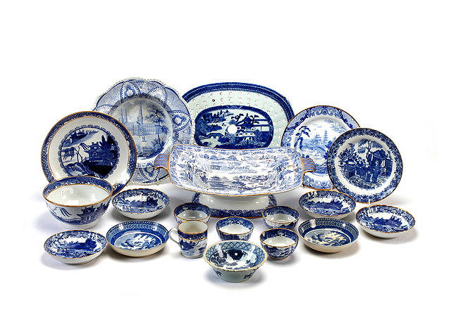 Appraisal: A GROUP OF VARIOUS BLUE AND WHITE PORCELAIN TEA AND