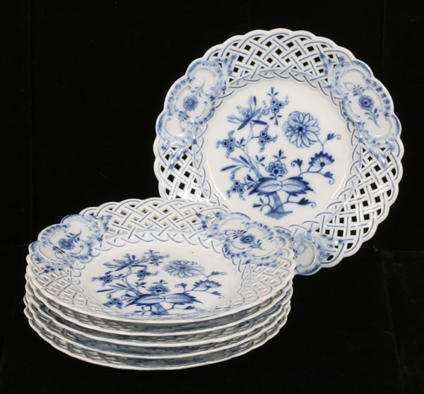 Appraisal: Six Meissen Blue Onion porcelain reticulated plates Marked on the