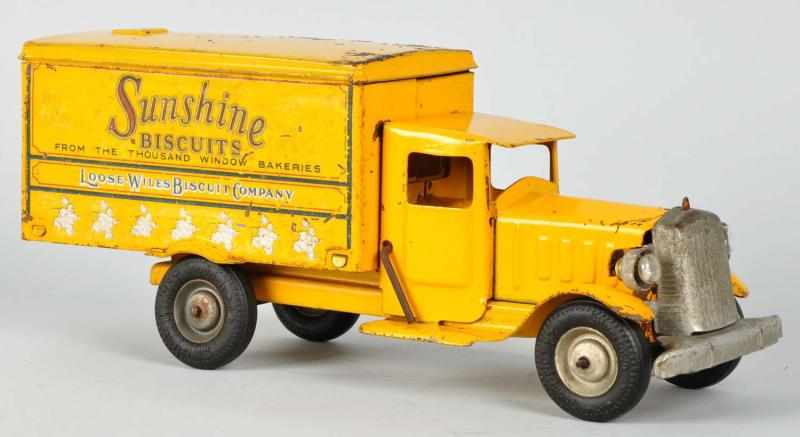 Appraisal: Pressed Steel Metalcraft Sunshine Biscuits Truck Description American Scarcer running