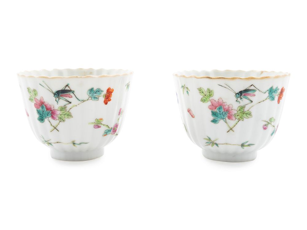 Appraisal: A Pair of Chinese Famille Rose Porcelain Cups Height x