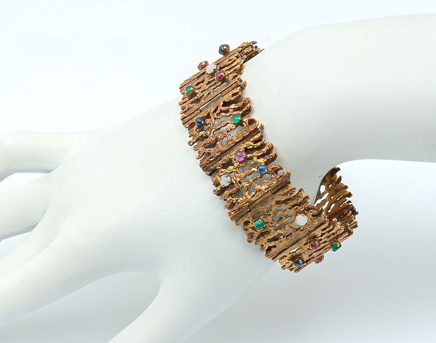 Appraisal: UNIQUE K GEMSTONE BRACELET K yellow gold fancy link bracelet