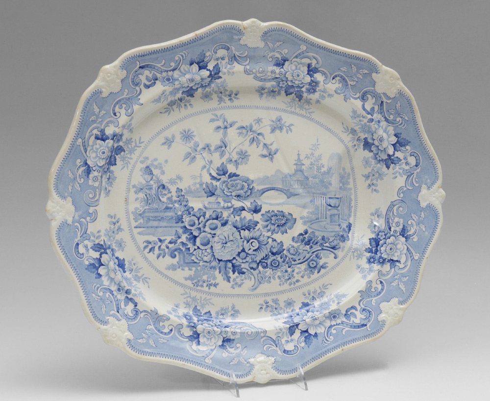 Appraisal: A LARGE STAFFORDSHIRE BLUE TRANSFERWARE PLATTER Meat platter with well