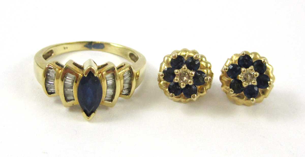 Appraisal: THREE ARTICLES OF SAPPHIRE JEWELRY including a size - k