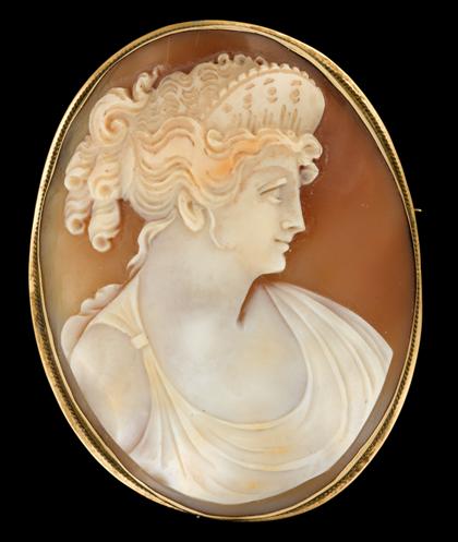 Appraisal: karat yellow gold cameo broochL in