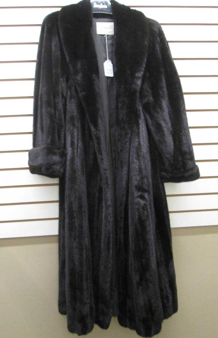 Appraisal: LADY'S FULL LENGTH MINK COAT dark brown fur having three