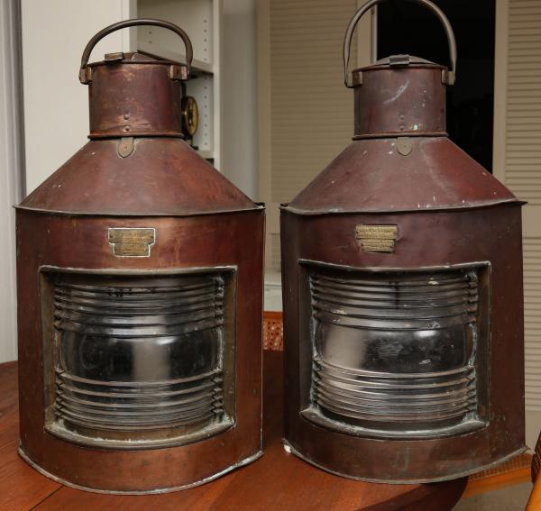 Appraisal: A PAIR LARGE COPPER PORT AND STARBOARD LANTERNSThe large copper