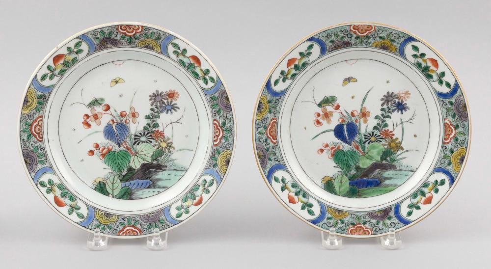 Appraisal: PAIR OF CHINESE DOUCAI PORCELAIN PLATES TH CENTURY DIAMETERS PAIR