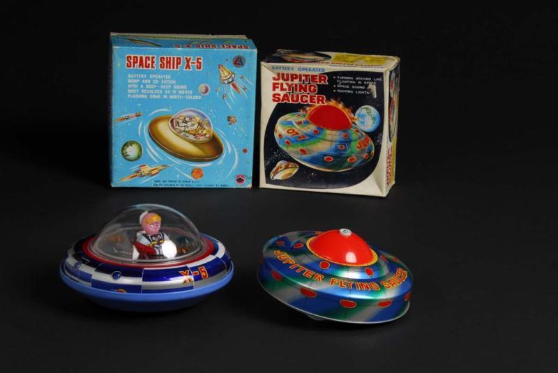 Appraisal: Lot of Flying Saucer Toys Description Taiwanese and Japanese Includes