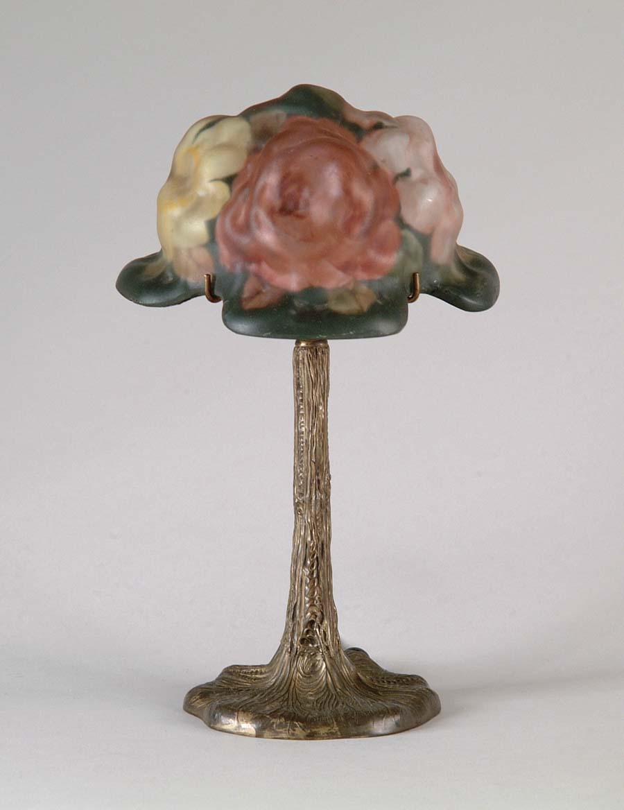 Appraisal: PAIRPOINT ROSE BONNET BOUDOIR LAMP Wonderful Pairpoint rose bonnet shade