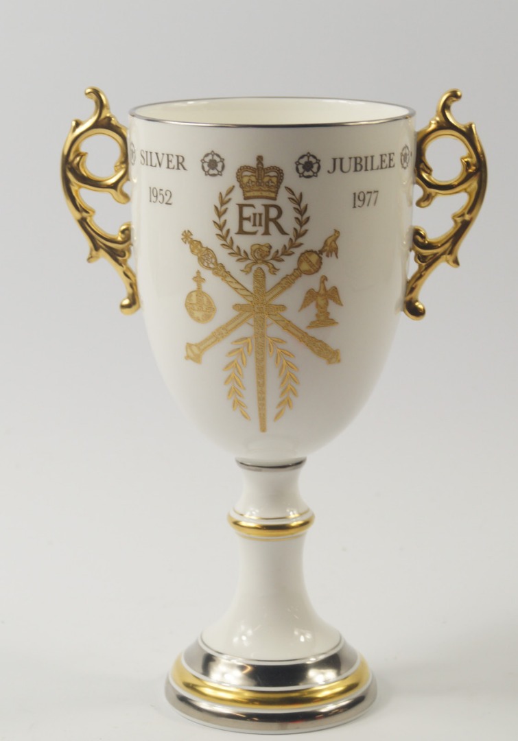 Appraisal: A Coalport porcelain Royal Silver Jubilee Loving cup limited edition